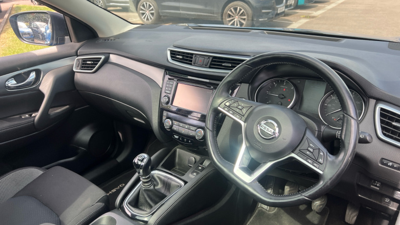 Nissan Qashqai 1.5 dCi N-Connecta 5dr Diesel Hatchback